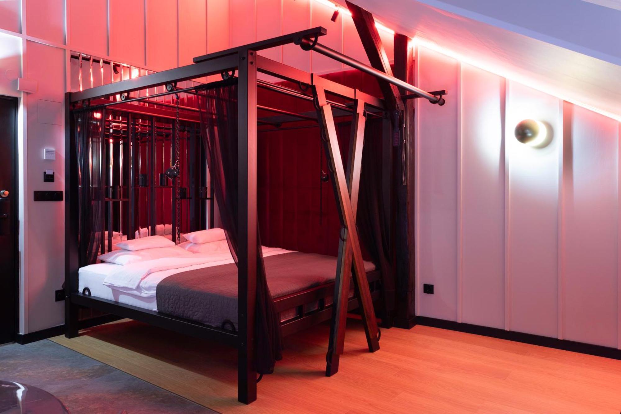 Exclusive Bdsm Apartment Krakow - Adults Only 외부 사진