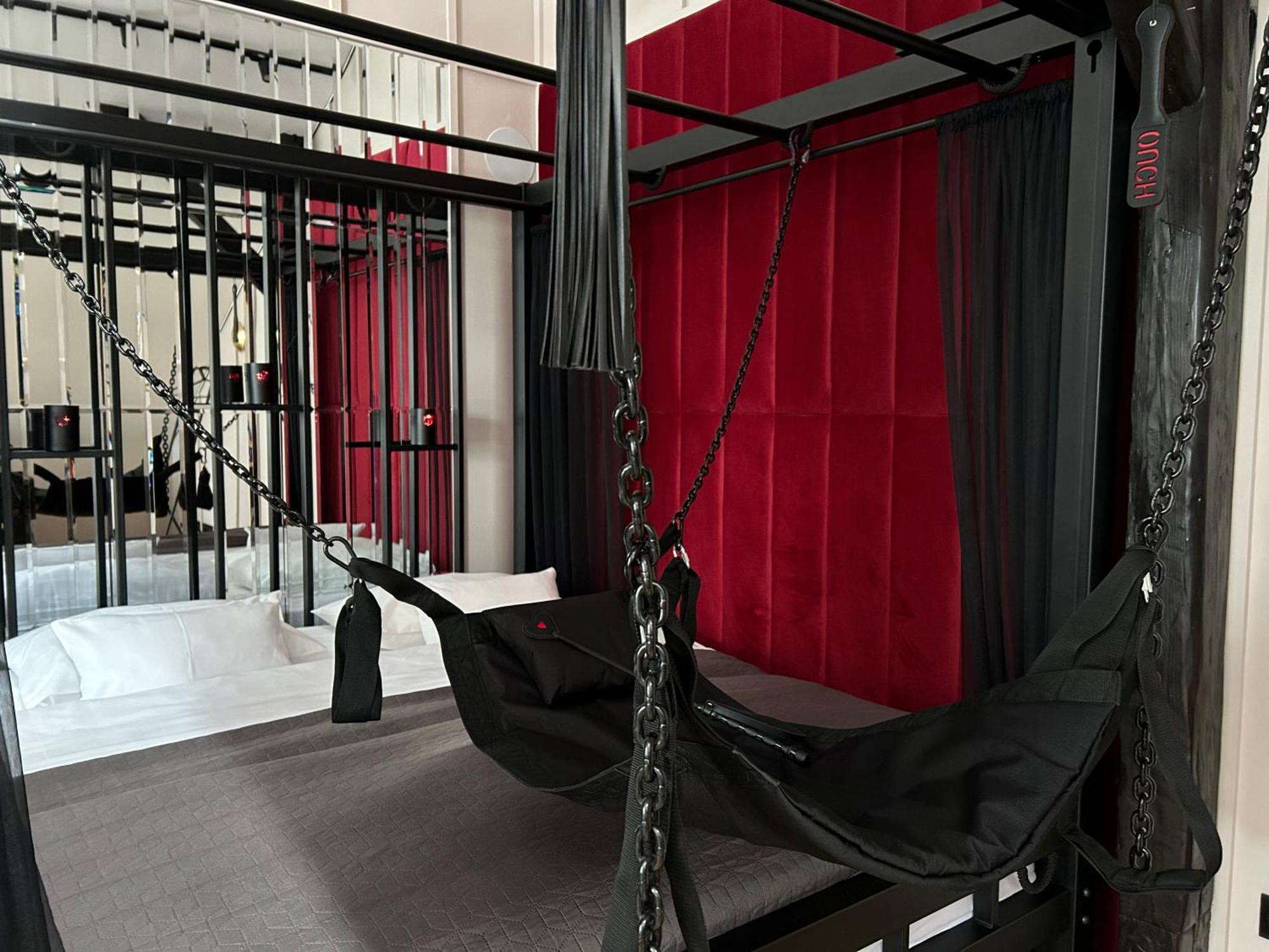 Exclusive Bdsm Apartment Krakow - Adults Only 외부 사진