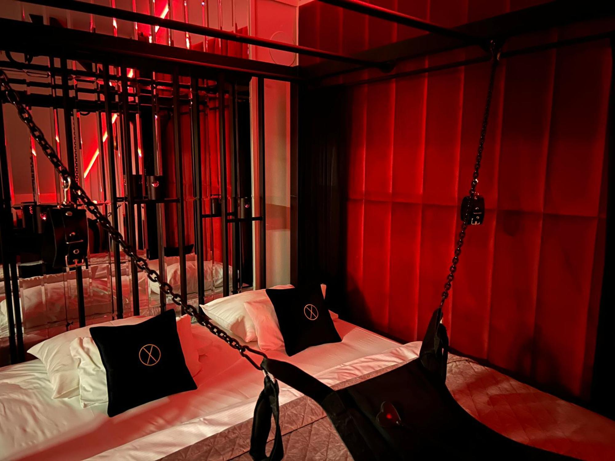 Exclusive Bdsm Apartment Krakow - Adults Only 외부 사진