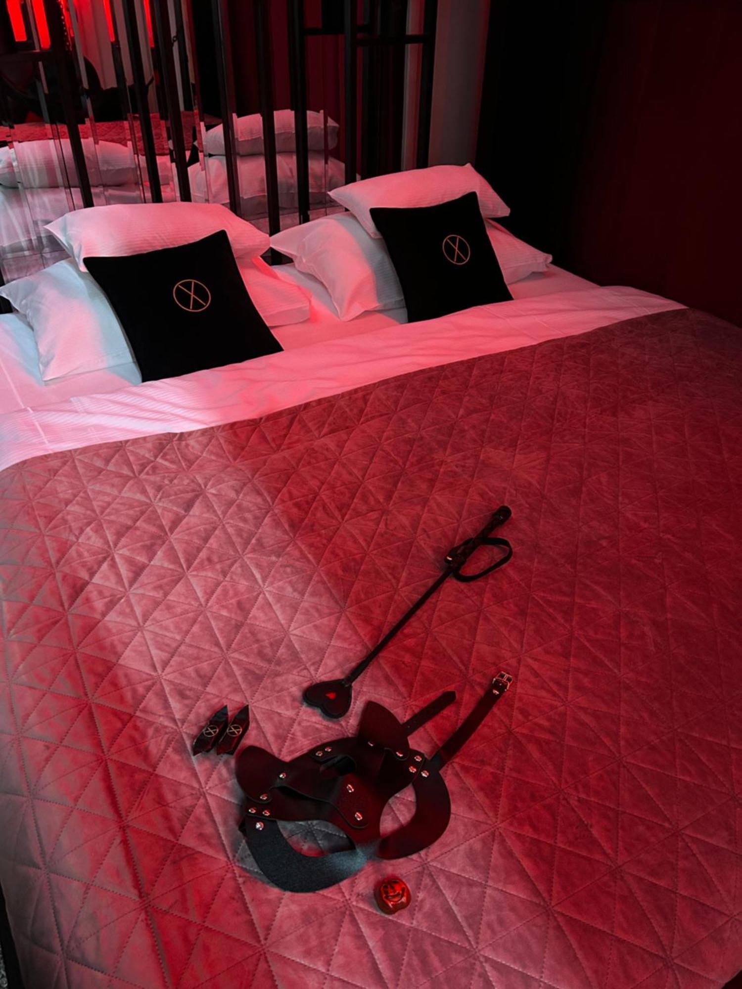 Exclusive Bdsm Apartment Krakow - Adults Only 외부 사진