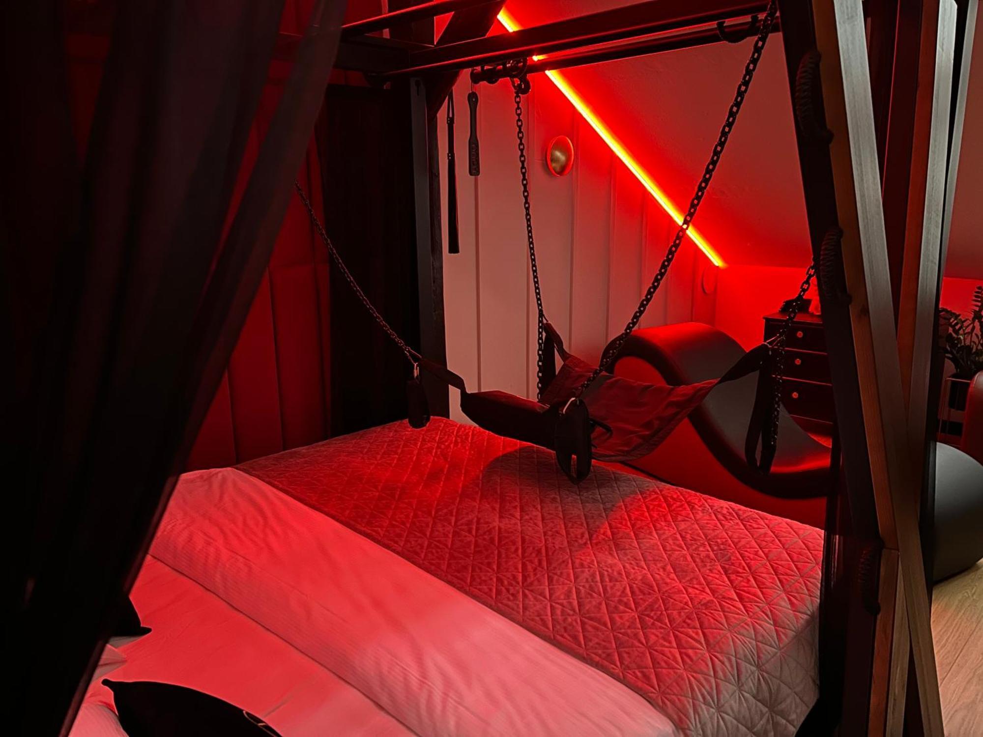 Exclusive Bdsm Apartment Krakow - Adults Only 외부 사진